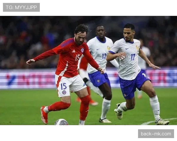 维特斯逆转取胜展现强劲实力 状态回暖令人瞩目