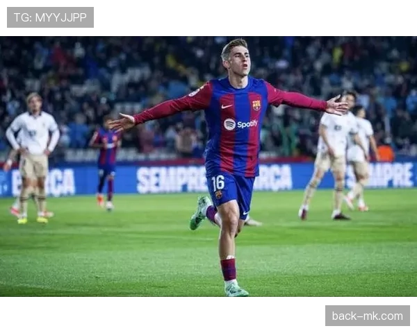 瓦伦西亚锋线状态出色,强势助推球队新赛季征程 瓦伦西亚锋线状态出色,强势助推球队新赛季征程